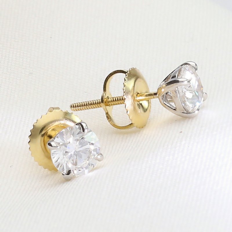 Złote kolczyki z brylantami laboratoryjnymi 14K – elegancja i blask