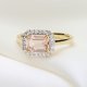 Pierścionek z morganitem i brylantami w żółtym złocie – elegancja i blask