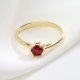 Złoty pierścionek z rubinem – elegancki i klasyczny pierścionek z czerwonym kamieniem