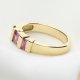 Złoty pierścionek z różowymi szafirami – elegancja i nowoczesny styl w jednym