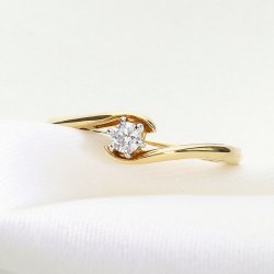 Elegancki Pierścionek Złoty z Brylantem – Klasyka w Nowoczesnym Wydaniu