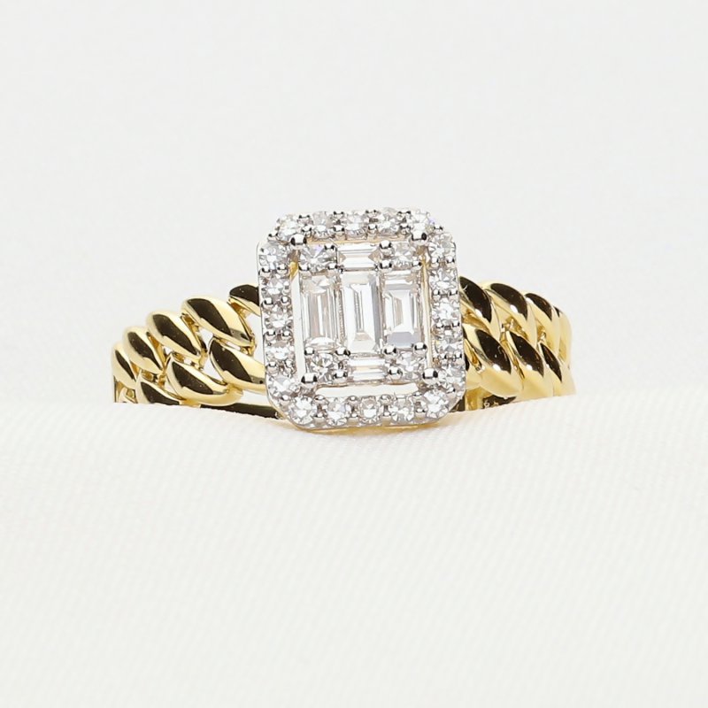 Ekskluzywny Złoty Pierścionek Pancerka z Diamentami – Prostokątne Halo