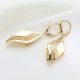 Złote Kolczyki Wiszące Geometryczne – Nowoczesny Wzór Adoro