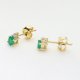 Eleganckie złote kolczyki sztyfty ze szmaragdami i brylantami