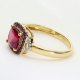 Ekskluzywny złoty pierścionek z rodolitem, rubinami i brylantami