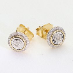 Klasyczne złote kolczyki sztyfty z brylantami | Ponadczasowa elegancja